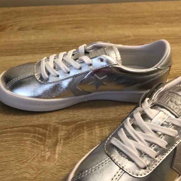 Converse women’s breakpoint ox silver sneakers - Picture 6 of 7